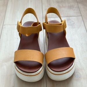 MIA Mustard Strap & White Platform Wedge Sandals. Sz 8
